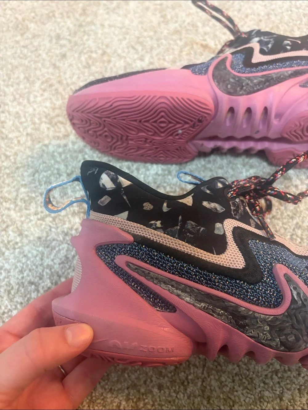 Nike cosmic unity